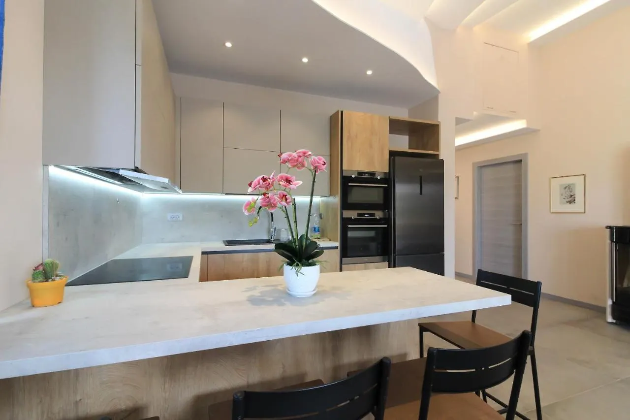 New Modern Villa Riz With Private Pool Near The Town Center And Beach By Wiibuk Pula