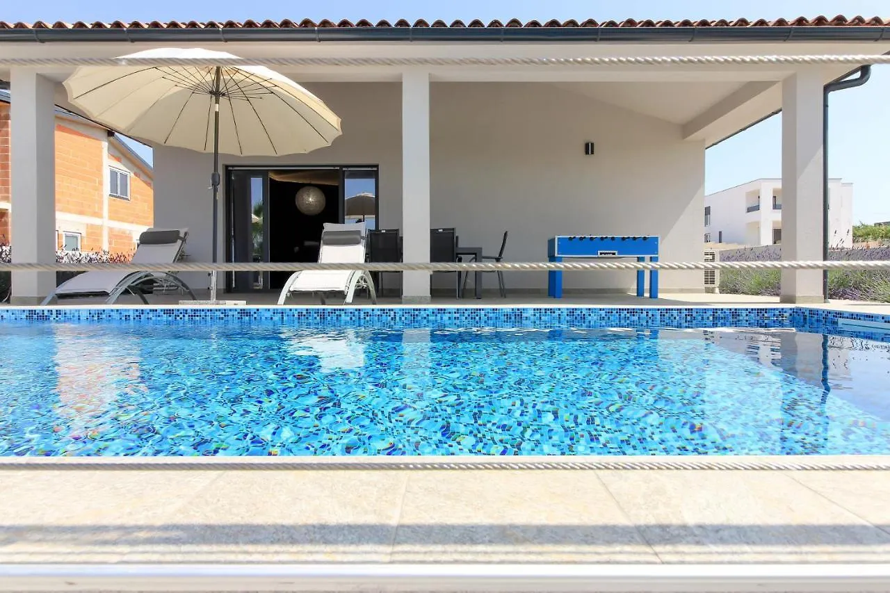 New Modern Villa Riz With Private Pool Near The Town Center And Beach By Wiibuk Pula 0*,