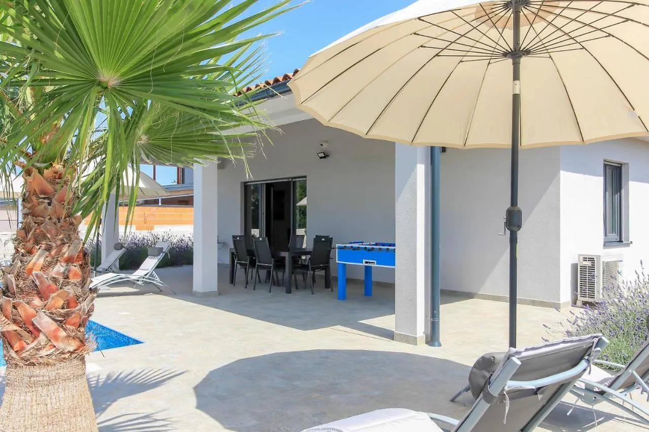 New Modern Villa Riz With Private Pool Near The Town Center And Beach By Wiibuk Pula