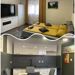 Studio Dama Blizina Amfiteatra I Bus Kolodvora ,Besplatan Privatni Parking,Self-Check- In Apartamento
