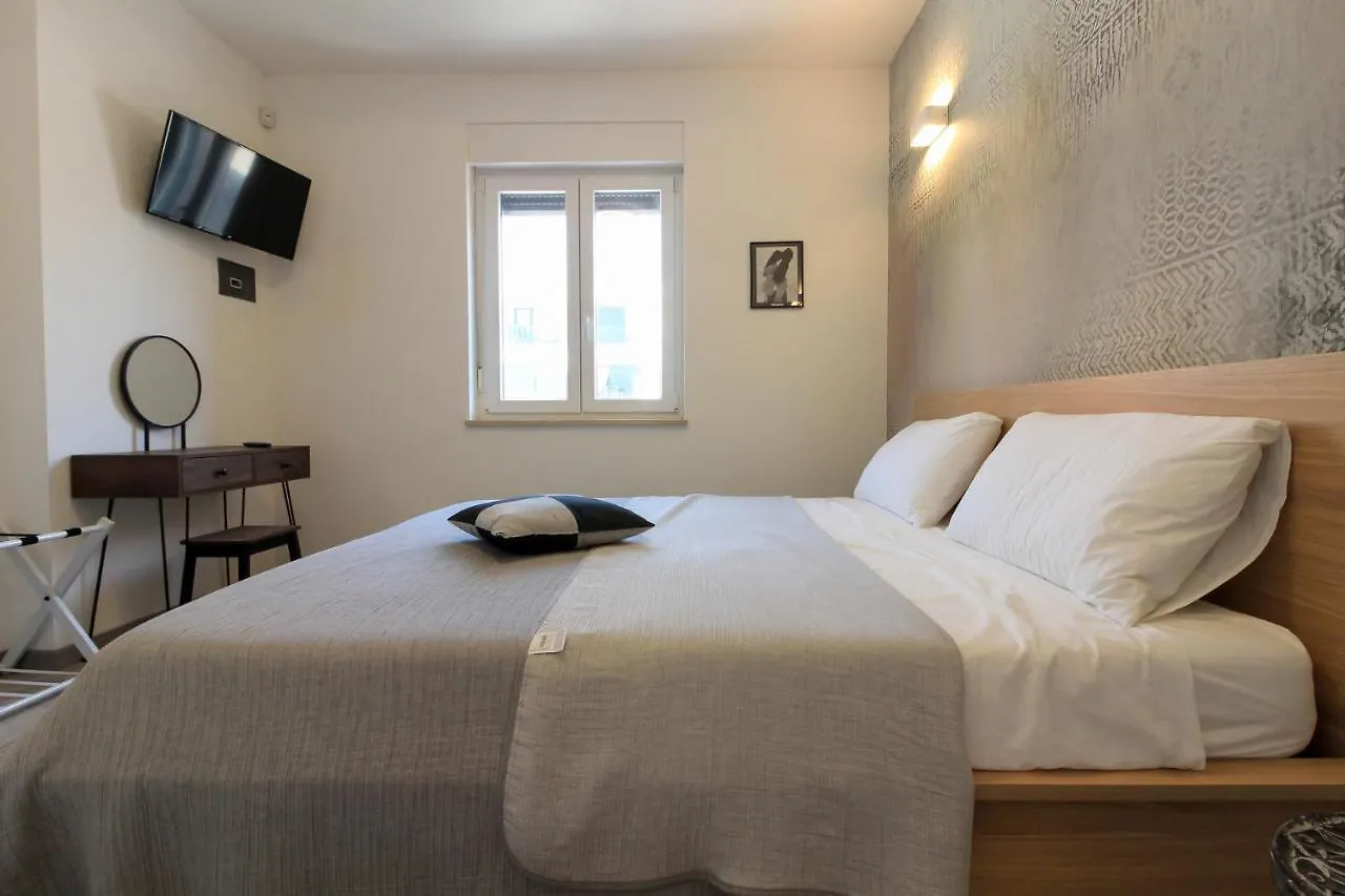 New Modern Villa Riz With Private Pool Near The Town Center And Beach By Wiibuk Pula