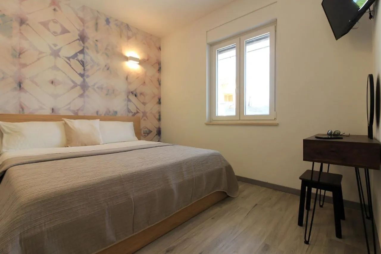 New Modern Villa Riz With Private Pool Near The Town Center And Beach By Wiibuk Pula