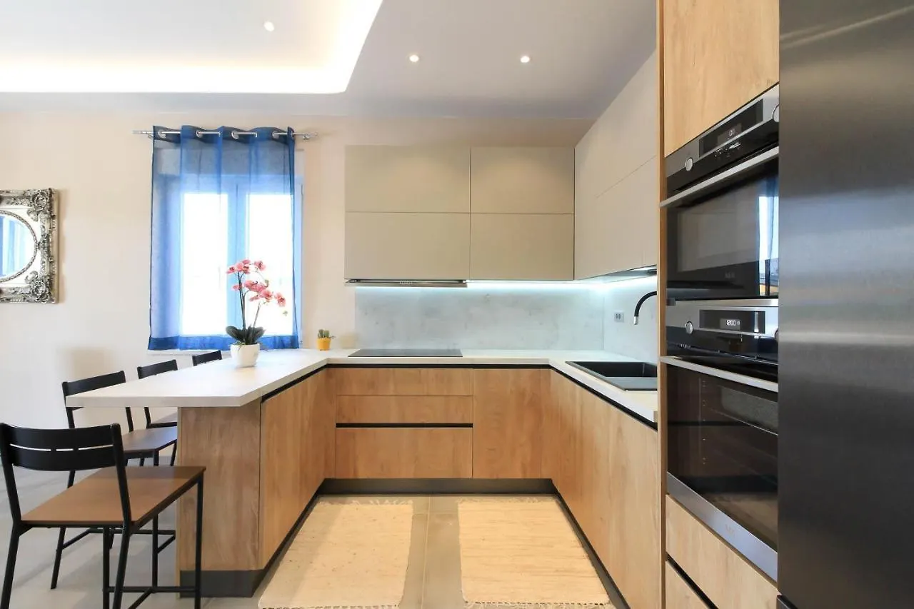 New Modern Villa Riz With Private Pool Near The Town Center And Beach By Wiibuk Pula